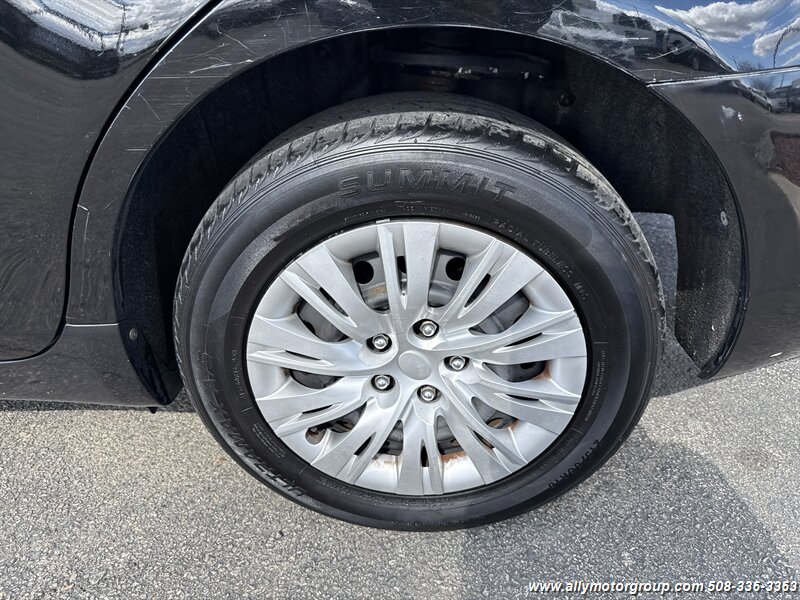 2011 Toyota Camry - Photo 10 - Seekonk, MA 02771