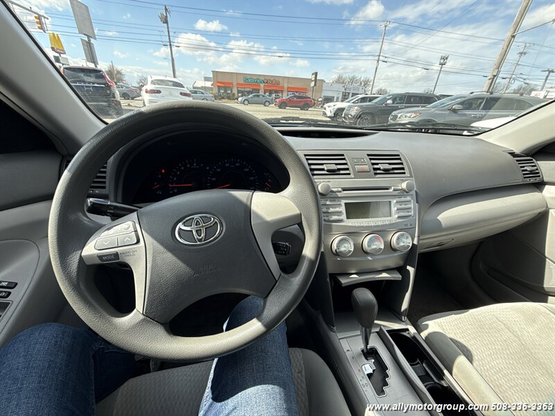 2011 Toyota Camry - Photo 16 - Seekonk, MA 02771