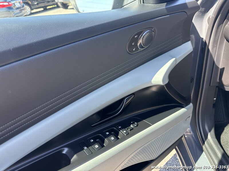 2024 Hyundai ELANTRA Hybrid Limited - Photo 16 - Seekonk, MA 02771