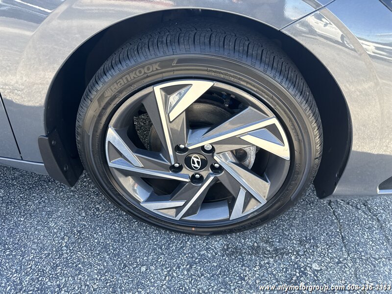 2024 Hyundai ELANTRA Hybrid Limited - Photo 11 - Seekonk, MA 02771