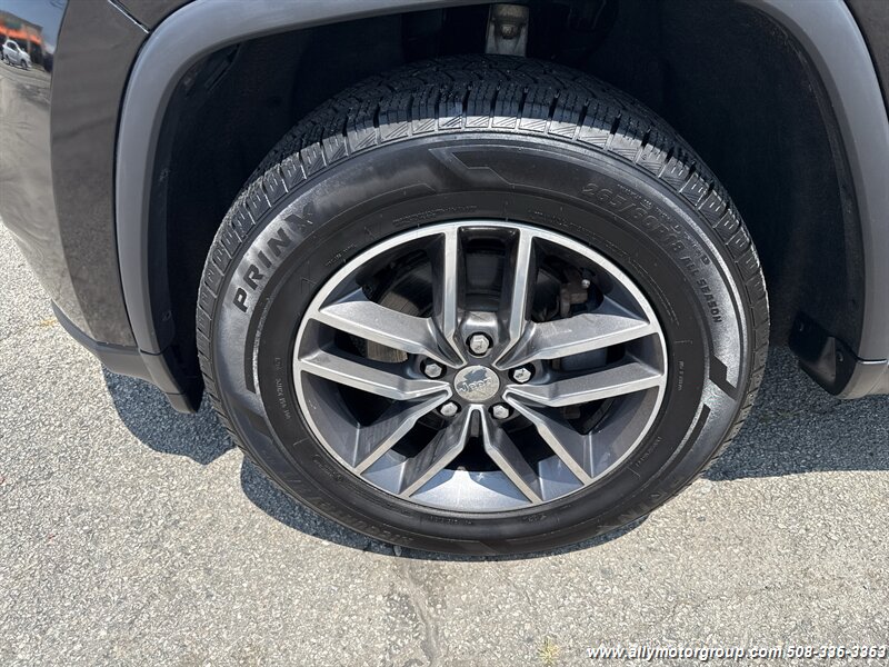 2017 Jeep Grand Cherokee Limited - Photo 9 - Seekonk, MA 02771