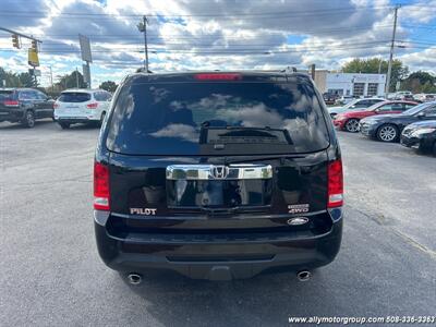 2015 Honda Pilot Touring   - Photo 5 - Seekonk, MA 02771