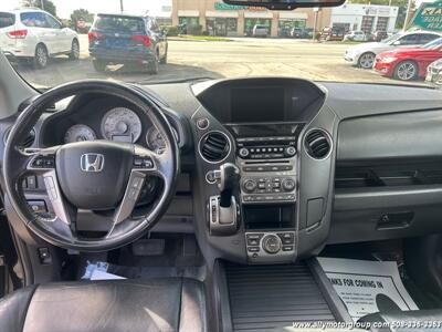 2015 Honda Pilot Touring   - Photo 15 - Seekonk, MA 02771