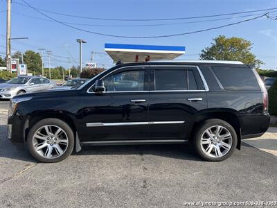 2017 Cadillac Escalade Premium Luxury   - Photo 2 - Seekonk, MA 02771
