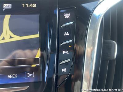 2017 Cadillac Escalade Premium Luxury - Photo 29 - Seekonk, MA 02771