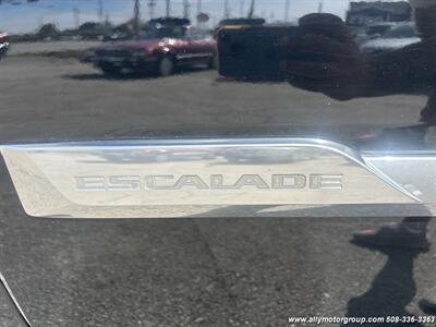 2017 Cadillac Escalade Premium Luxury - Photo 18 - Seekonk, MA 02771