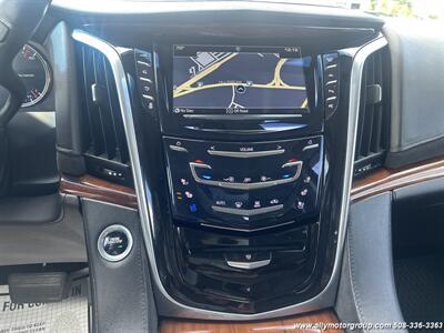 2017 Cadillac Escalade Premium Luxury - Photo 24 - Seekonk, MA 02771