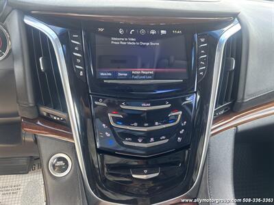 2017 Cadillac Escalade Premium Luxury - Photo 30 - Seekonk, MA 02771