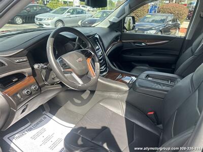 2017 Cadillac Escalade Premium Luxury - Photo 12 - Seekonk, MA 02771
