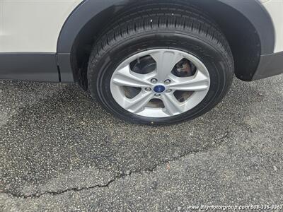2015 Ford Escape SE   - Photo 12 - Seekonk, MA 02771