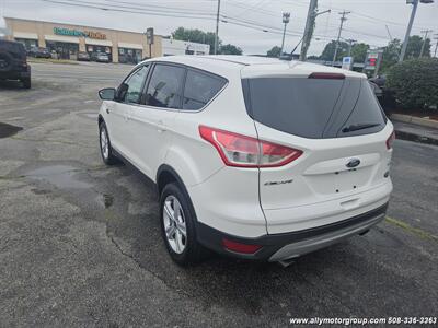 2015 Ford Escape SE   - Photo 5 - Seekonk, MA 02771