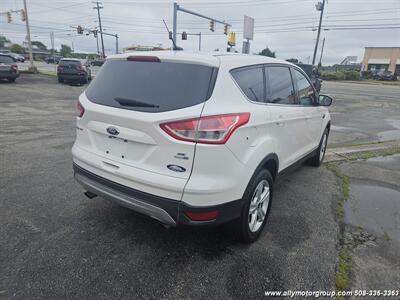 2015 Ford Escape SE   - Photo 7 - Seekonk, MA 02771