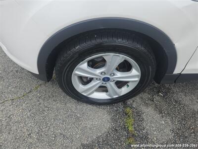 2015 Ford Escape SE   - Photo 11 - Seekonk, MA 02771