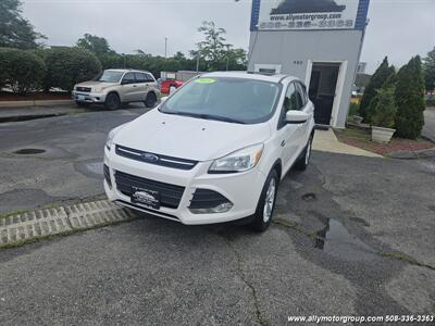 2015 Ford Escape SE   - Photo 3 - Seekonk, MA 02771