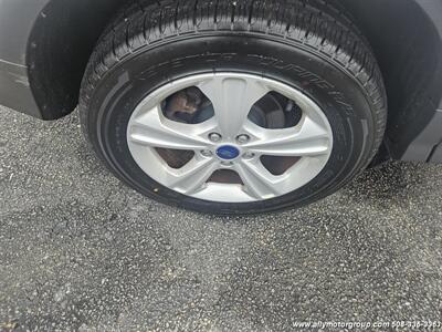 2015 Ford Escape SE   - Photo 9 - Seekonk, MA 02771