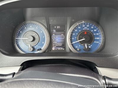 2018 Toyota Sienna LE 8-Passenger   - Photo 15 - Seekonk, MA 02771