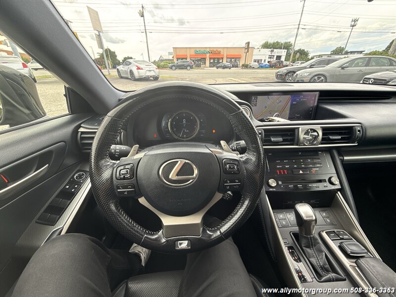 2017 Lexus IS 300 - Photo 20 - Seekonk, MA 02771
