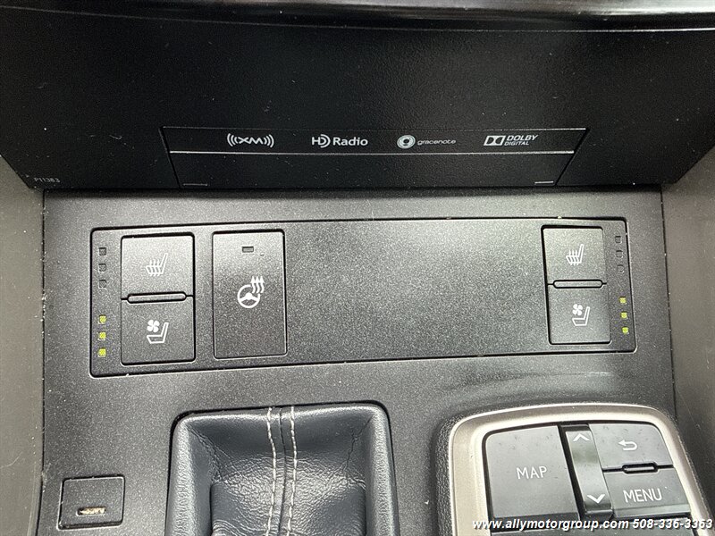 2017 Lexus IS 300 - Photo 25 - Seekonk, MA 02771