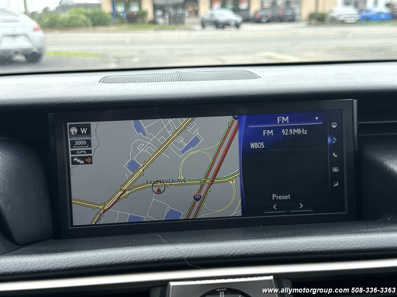 2017 Lexus IS 300 - Photo 22 - Seekonk, MA 02771