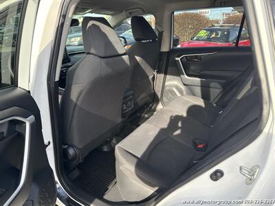 2022 Toyota RAV4 Hybrid LE - Photo 22 - Seekonk, MA 02771
