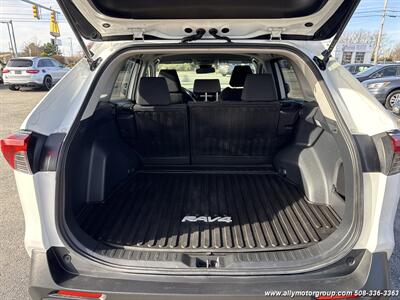 2022 Toyota RAV4 Hybrid LE - Photo 14 - Seekonk, MA 02771