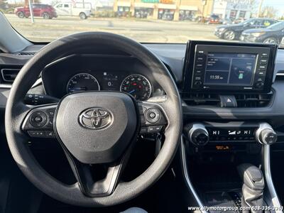 2022 Toyota RAV4 Hybrid LE - Photo 18 - Seekonk, MA 02771