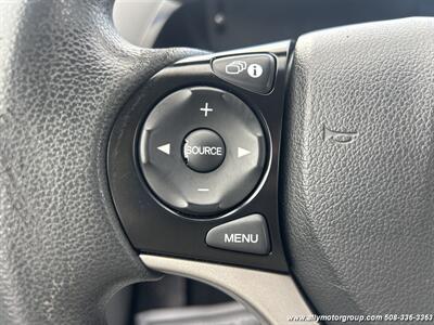 2012 Honda Civic LX   - Photo 15 - Seekonk, MA 02771