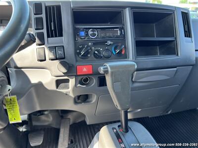 2014 Isuzu Med Duty NPR CREW CHASSIS   - Photo 11 - Seekonk, MA 02771