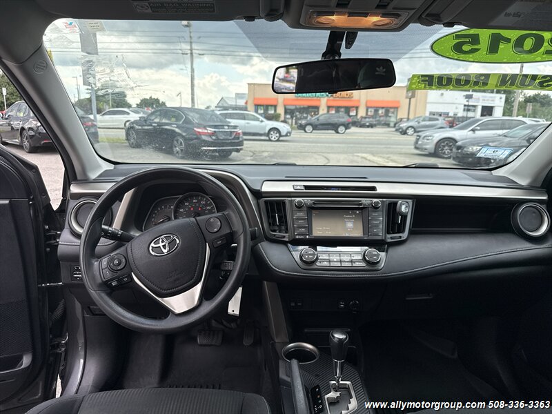 2015 Toyota RAV4 XLE - Photo 17 - Seekonk, MA 02771