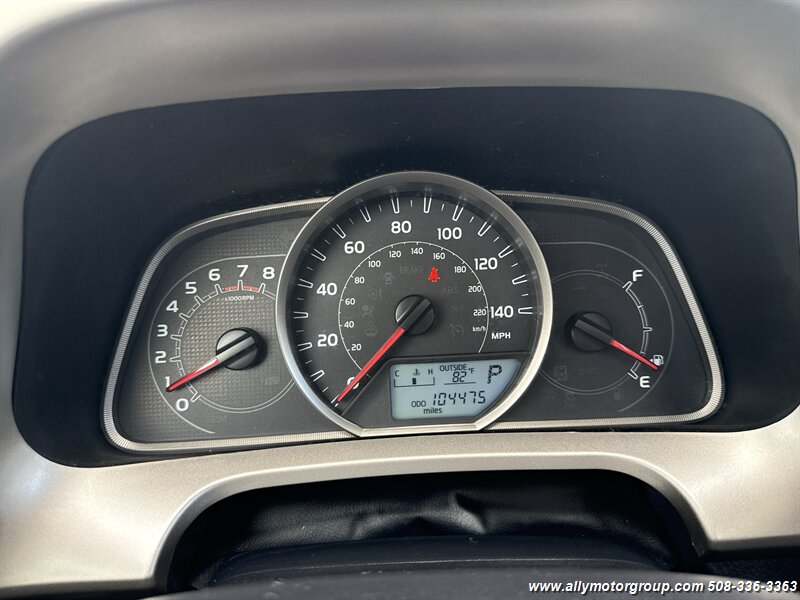 2015 Toyota RAV4 XLE - Photo 20 - Seekonk, MA 02771
