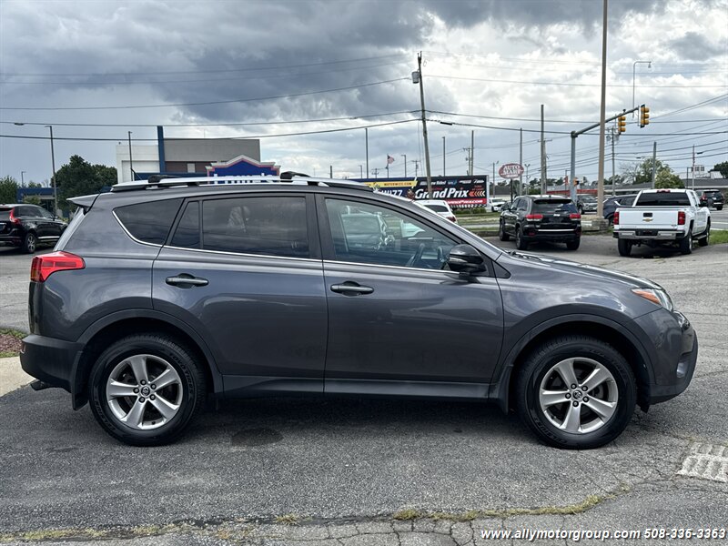 2015 Toyota RAV4 XLE - Photo 4 - Seekonk, MA 02771