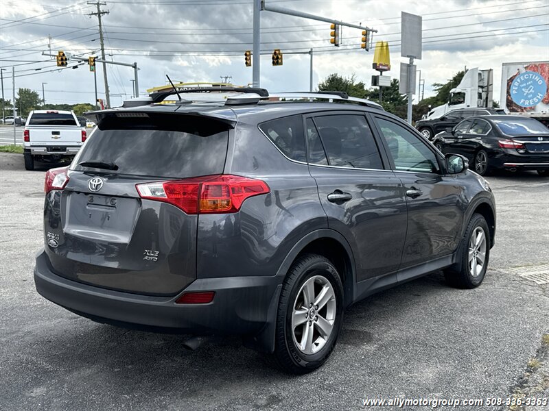2015 Toyota RAV4 XLE - Photo 5 - Seekonk, MA 02771