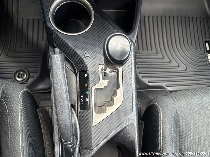 2015 Toyota RAV4 XLE - Photo 22 - Seekonk, MA 02771