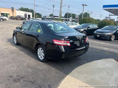 2010 Toyota Camry LE   - Photo 4 - Seekonk, MA 02771