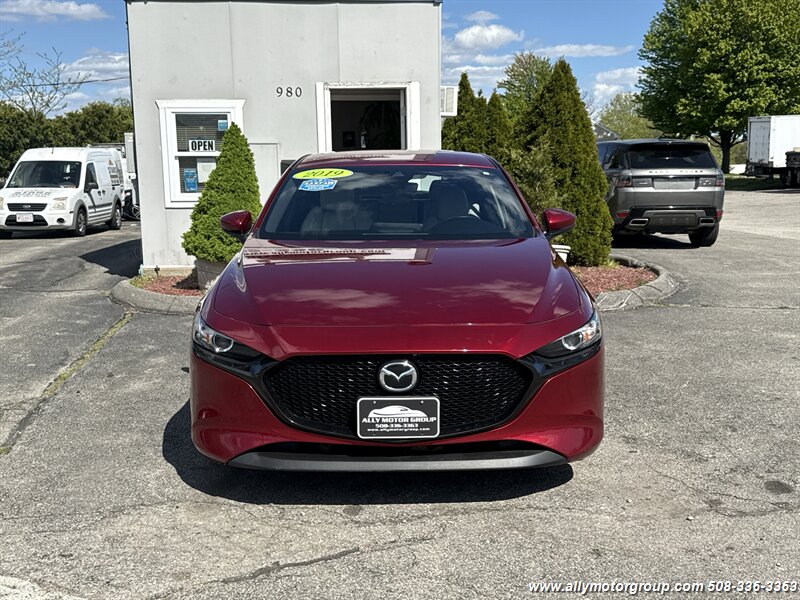2019 Mazda Mazda3 Hatchback Preferred - Photo 2 - Seekonk, MA 02771
