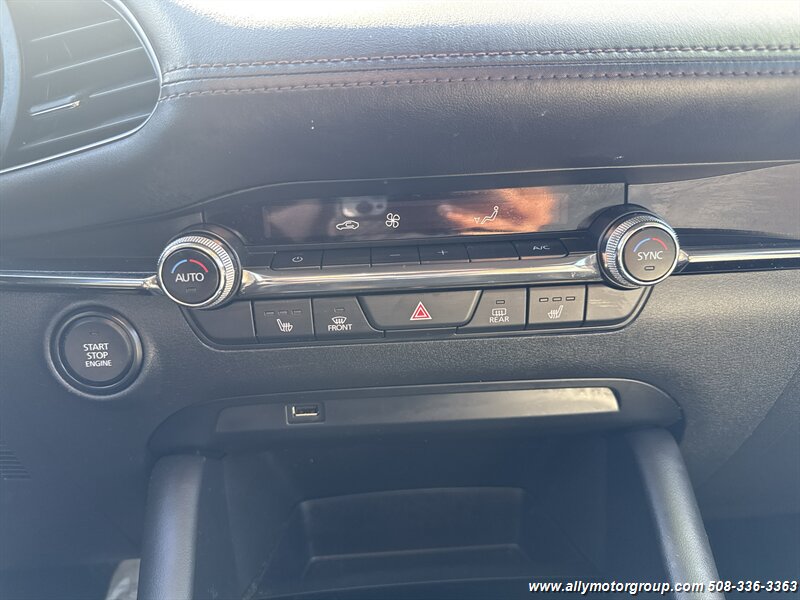 2019 Mazda Mazda3 Hatchback Preferred - Photo 26 - Seekonk, MA 02771
