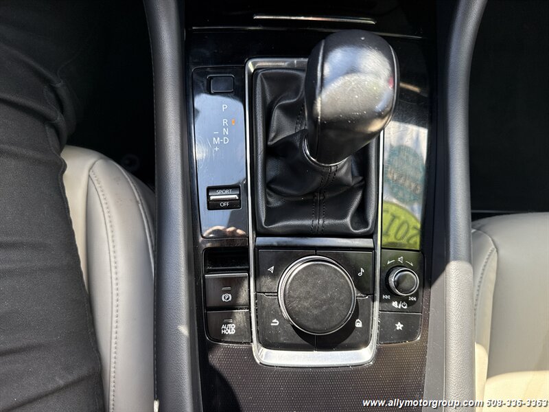 2019 Mazda Mazda3 Hatchback Preferred - Photo 27 - Seekonk, MA 02771