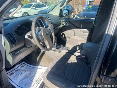 2016 Nissan Frontier PRO-4X   - Photo 13 - Seekonk, MA 02771