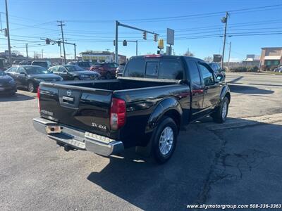 2016 Nissan Frontier PRO-4X   - Photo 6 - Seekonk, MA 02771