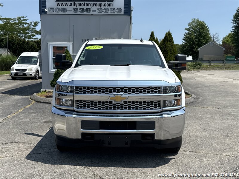2019 Chevrolet Silverado 2500HD LT - Photo 2 - Seekonk, MA 02771