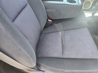 2010 Chevrolet Silverado 1500 Work Truck   - Photo 12 - Seekonk, MA 02771