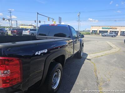 2010 Chevrolet Silverado 1500 Work Truck   - Photo 10 - Seekonk, MA 02771