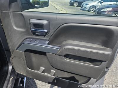 2017 Chevrolet Silverado 1500 LT   - Photo 12 - Seekonk, MA 02771
