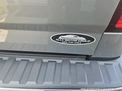 2017 Chevrolet Silverado 1500 LT   - Photo 8 - Seekonk, MA 02771