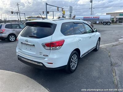 2014 Nissan Pathfinder SV   - Photo 6 - Seekonk, MA 02771