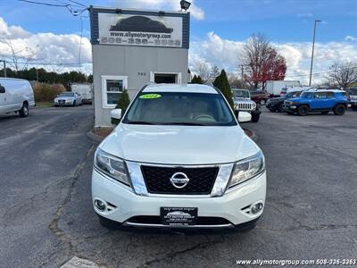 2014 Nissan Pathfinder SV   - Photo 8 - Seekonk, MA 02771