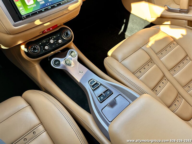 2012 Ferrari California Base photo 12