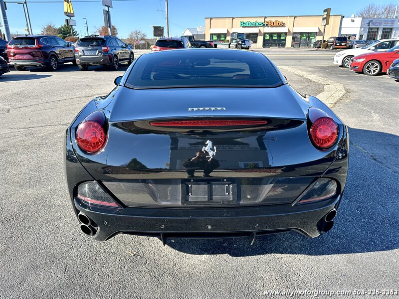 2012 Ferrari California Base photo 4