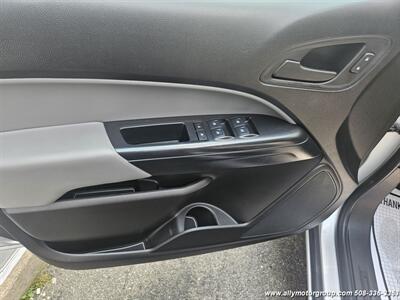 2019 Chevrolet Colorado Work Truck   - Photo 7 - Seekonk, MA 02771