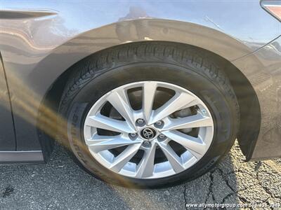 2022 Toyota Camry LE   - Photo 13 - Seekonk, MA 02771